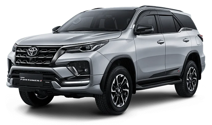 Toyota New Fortuner 2025 tampak samping depan